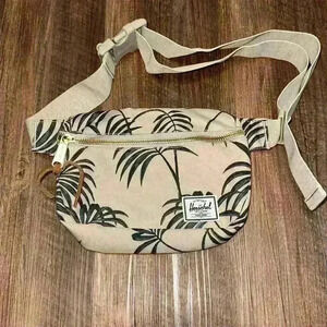 Herschel Fifteen Hip Pack Pelican Palm RARE EUC‎